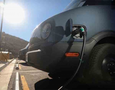    کامیون‌های برقی در راه کالیفرنیا