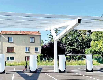 نصب دومین ایستگاه سوپرشارژ تسلا در اروپا