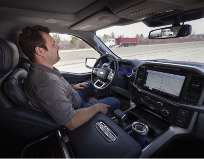 «بلو کروز» فناوری رانندگی بدون دست فورد رونمایی شد