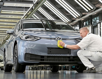 احداث کارخانه جدید خودروهای برقی فولکس در آلمان