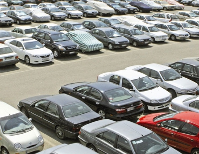 قیمت خودروهای داخلی تا  ۶ میلیون تومان کاهش یافت