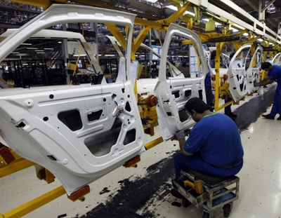 صنعت خودرو تنها با تولید صادرات محور توسعه می یابد