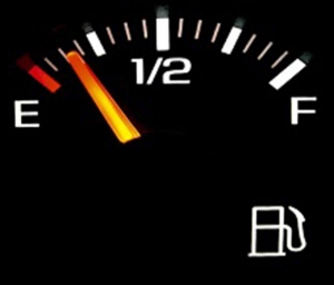 مدیریت سوخت یا حمل بنزین یدکی با خودروی شخصی؟!