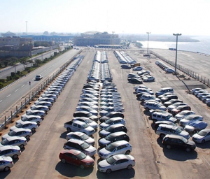 ورود 5000 خودرو وارداتی به منطقه آزاد ارس