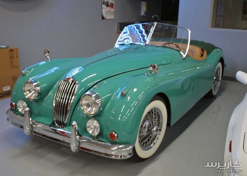 car Jaguar 8 11 10