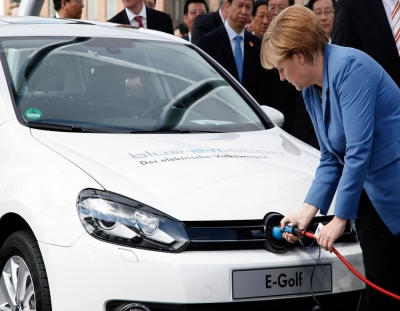 تمدید یارانه های دولت آلمان به خودروهای برقی تا سال 2025