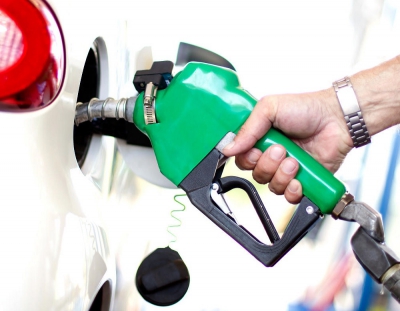 ممنوعیت فروش خودروهای بنزینی در انگلیس تا سال 2030