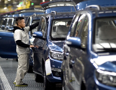 بازار در انتظار کاهش قیمت خودروهای چینی