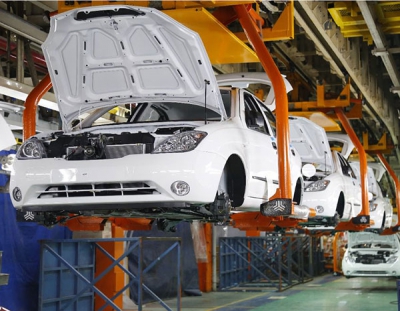 حذف نظام حمایت از کل تولیدات صنعتی ملی به بهانه «ساماندهی بازار خودرو»