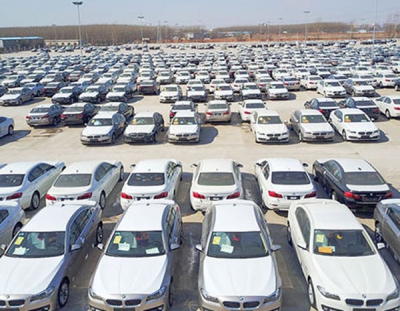 ترخیص ۵۱۰۸ خودروی دپو شده در انتظار دستور وزیر صنعت