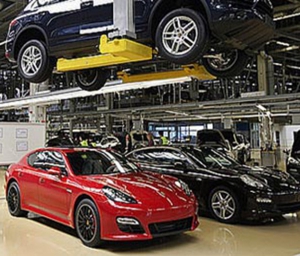 وابستگی آلمانها به صنعت خودرو و چالشهای پیش رو
