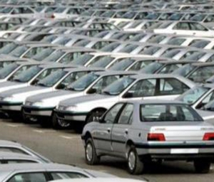 وزارت صنعت برای تعیین قیمت خودرو بسته تنظیم می کند!