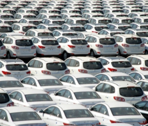 بازار در انتظار تعیین تکلیف خودروهای زیر 45 میلیون