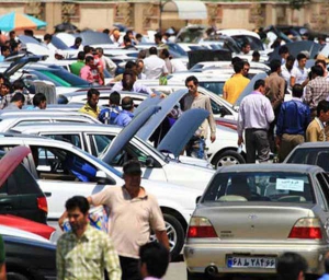 ستاد تنظیم بازار در حال بررسی قیمت خودرو