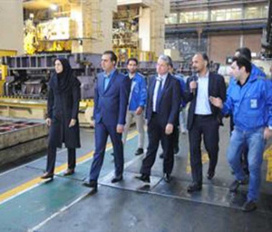 صادرات خودرو و انتقال دانش فنی تولید ایران خودرو به مکزیک 