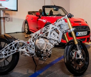 تحول تولید موتور سیکلت با چاپگر های سه بعدی