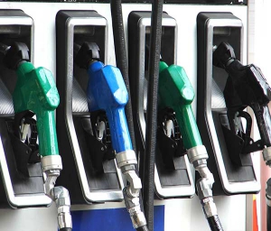 تصمیم دولت برای مدیریت بنزین چه خواهد بود